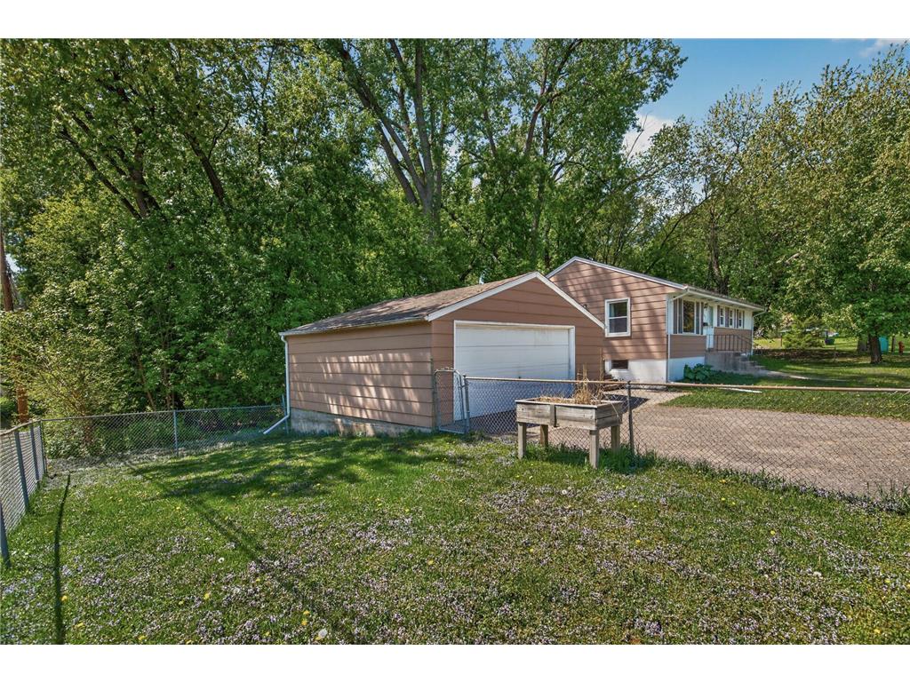 1601 Idaho Avenue S Saint Louis Park MN 55426 7062166 image46