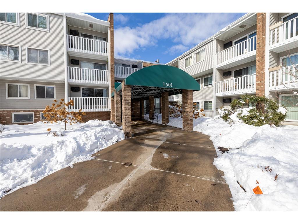 1601 N Innsbruck Drive #101 Fridley MN 55432 6682122 image1