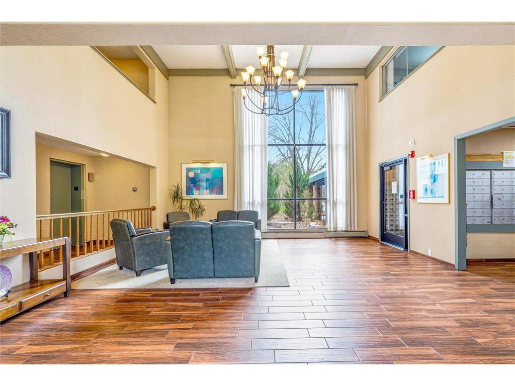 1601 N Innsbruck Drive #102NE Fridley MN 55432 7057711 image19