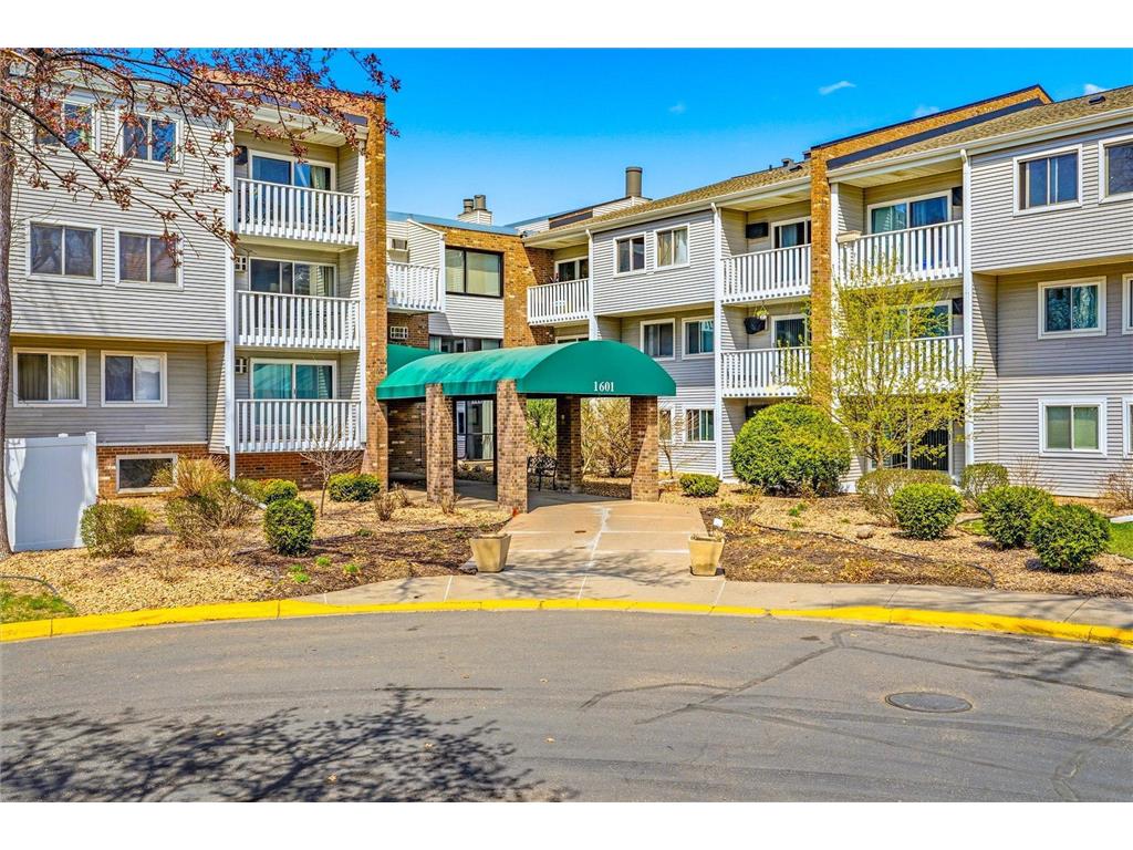 1601 N Innsbruck Drive #102NE Fridley MN 55432 7057711 image9