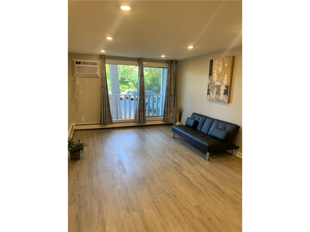 1601 N Innsbruck Drive #180NE Fridley MN 55432 6620270 image1