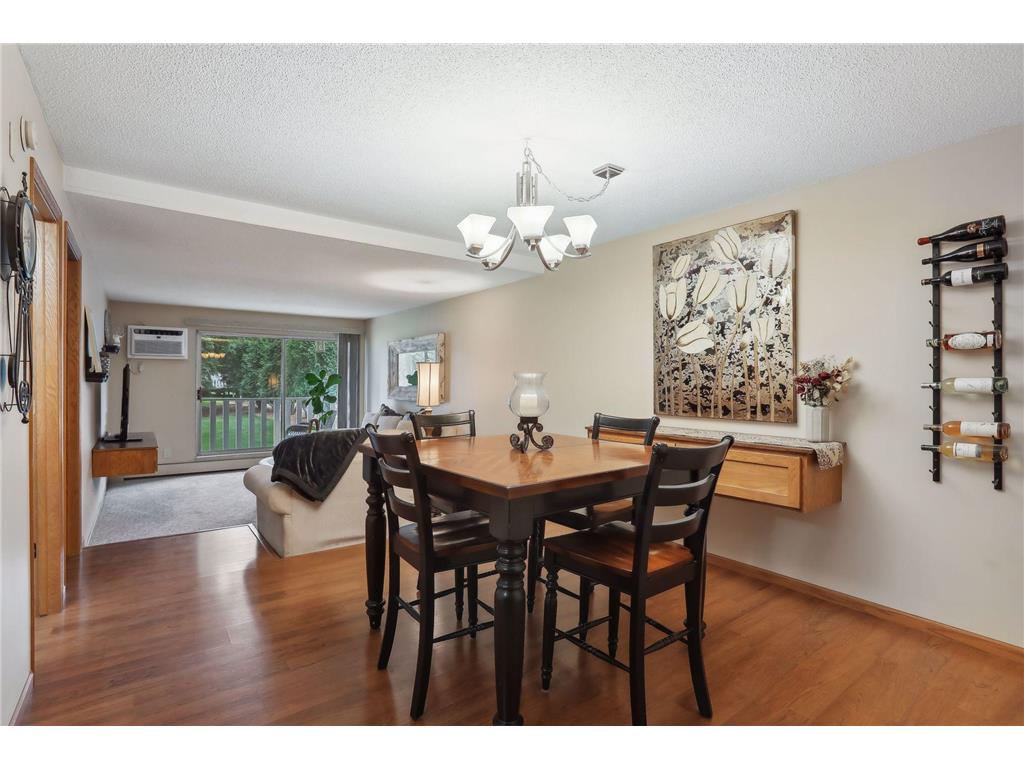 1601 N Innsbruck Drive #215NE Fridley MN 55432 6570342 image1