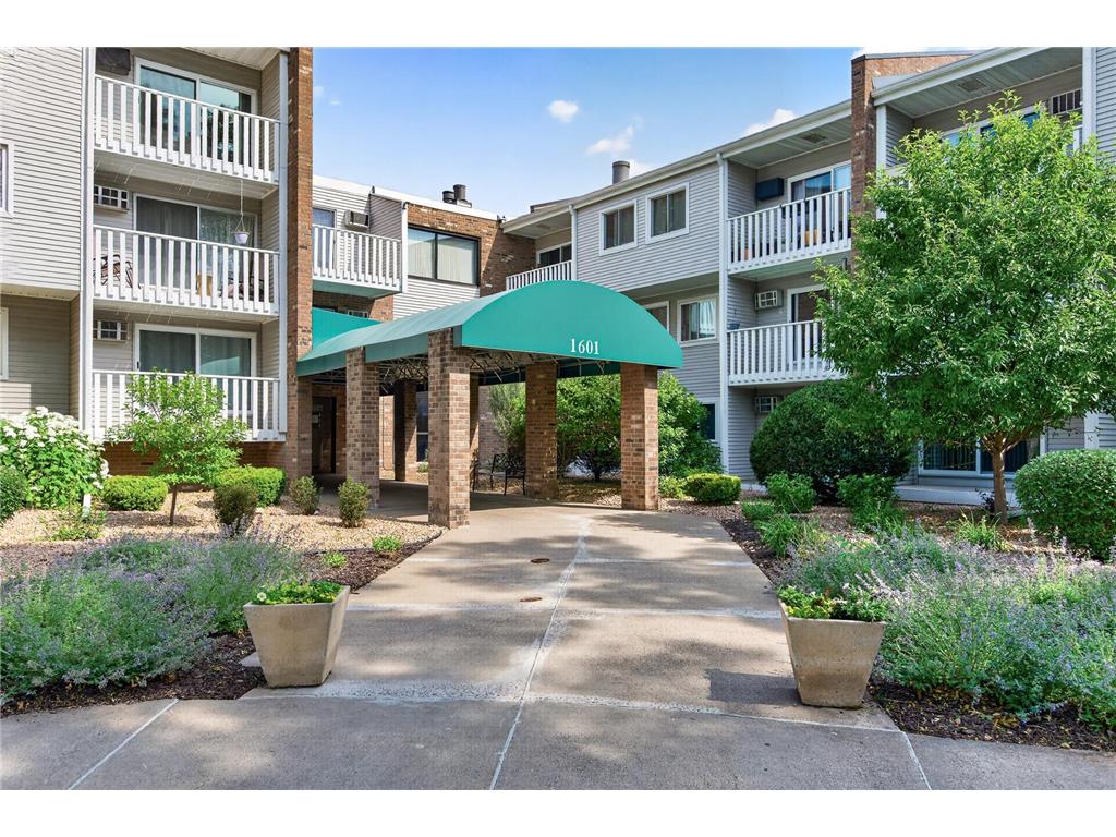 1601 N Innsbruck Drive #215NE Fridley MN 55432 7103454 image4