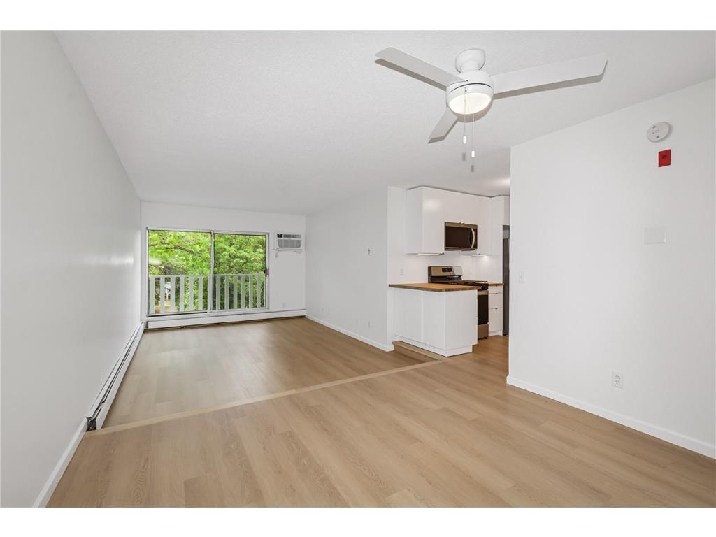 1601 N Innsbruck Drive #313NE Fridley MN 55432 6722658 image1