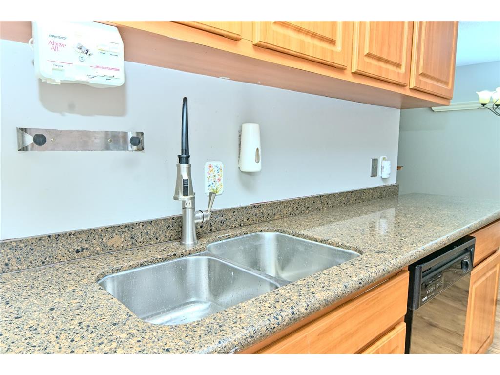 1601 N Innsbruck Drive #319 Fridley MN 55432 6723571 image22