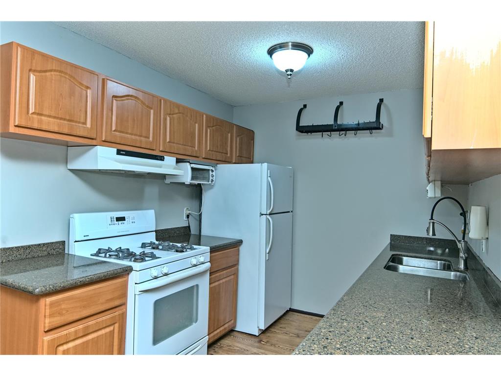 1601 N Innsbruck Drive #319 Fridley MN 55432 6723571 image28