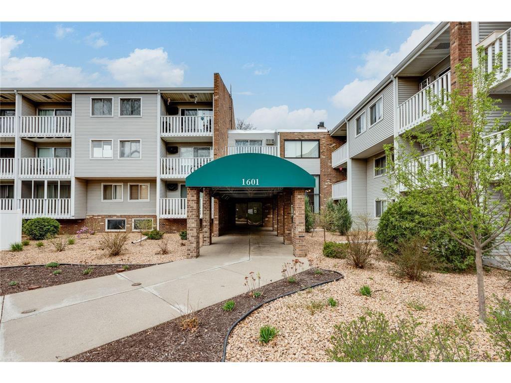 1601 N Innsbruck Drive 360, Fridley, MN, 55432 MLS 6259551 Edina Realty