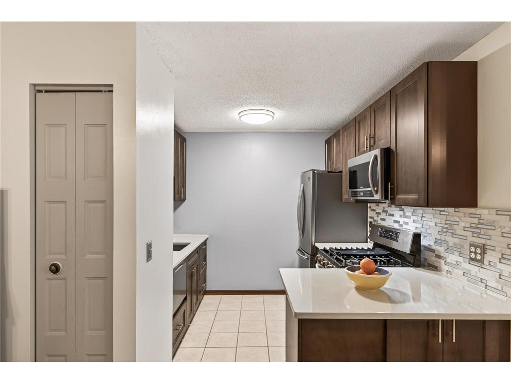 1601 N Innsbruck Drive #379 Fridley MN 55432 7075825 image11