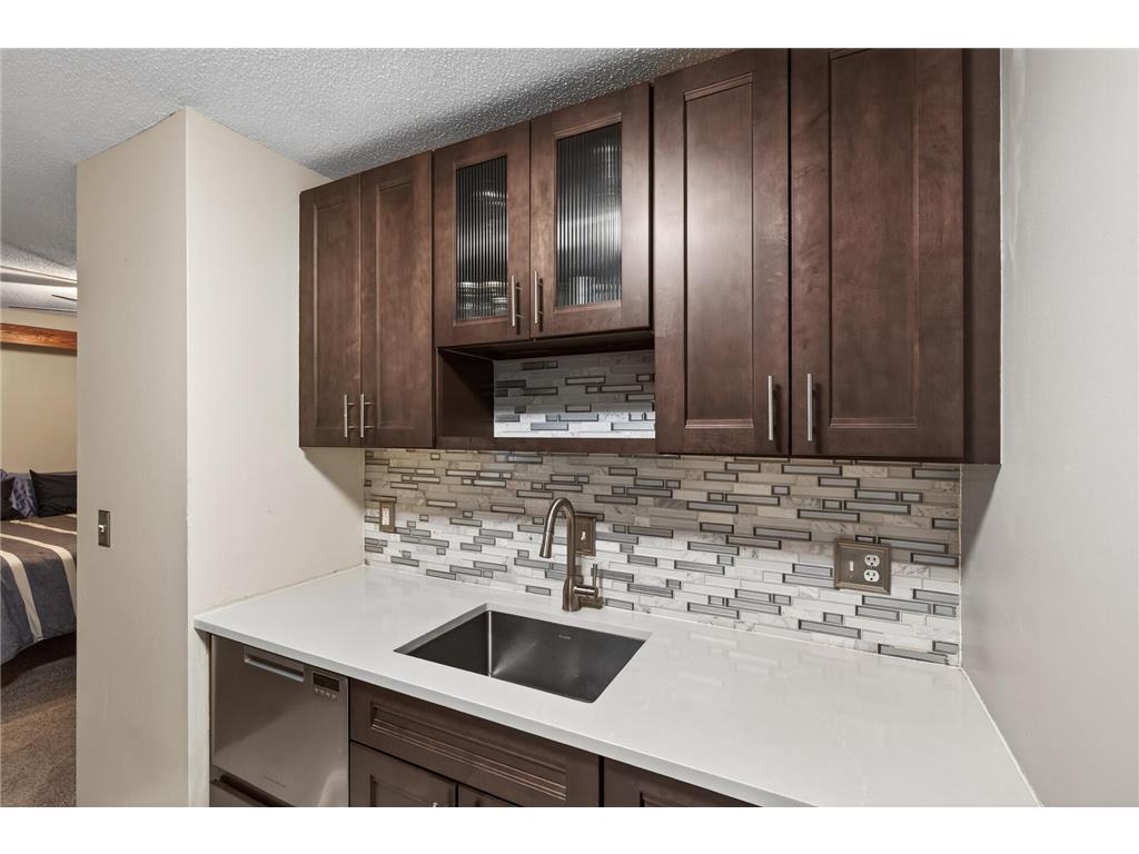 1601 N Innsbruck Drive #379 Fridley MN 55432 7075825 image14