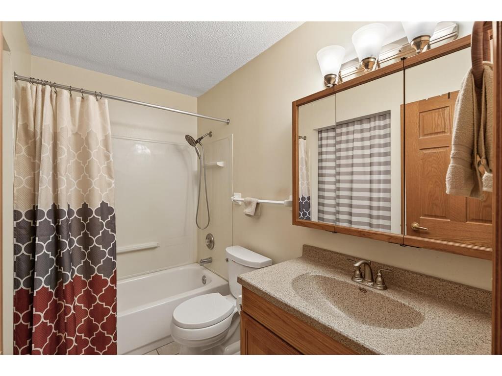 1601 N Innsbruck Drive #379 Fridley MN 55432 7075825 image15