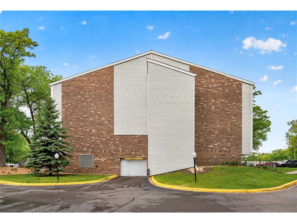 1601 N Innsbruck Drive #379 Fridley MN 55432 7075825 image21