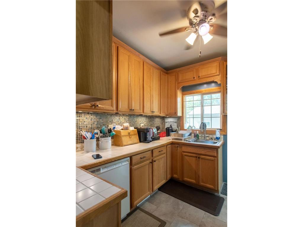 1601 S 3rd Avenue S Fargo ND 58103 7097339 image12