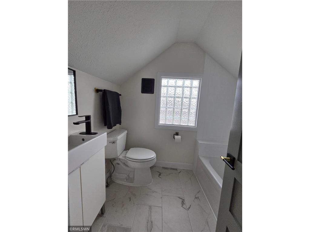 1601 Sherburne Avenue Saint Paul MN 55104 7054434 image16