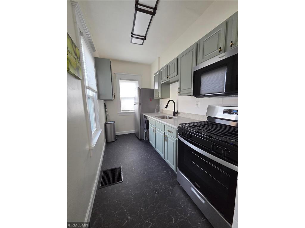 1601 Sherburne Avenue Saint Paul MN 55104 7054434 image4