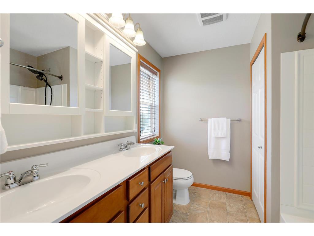 1601 Sumac Circle #A Carver MN 55315 7061898 image28