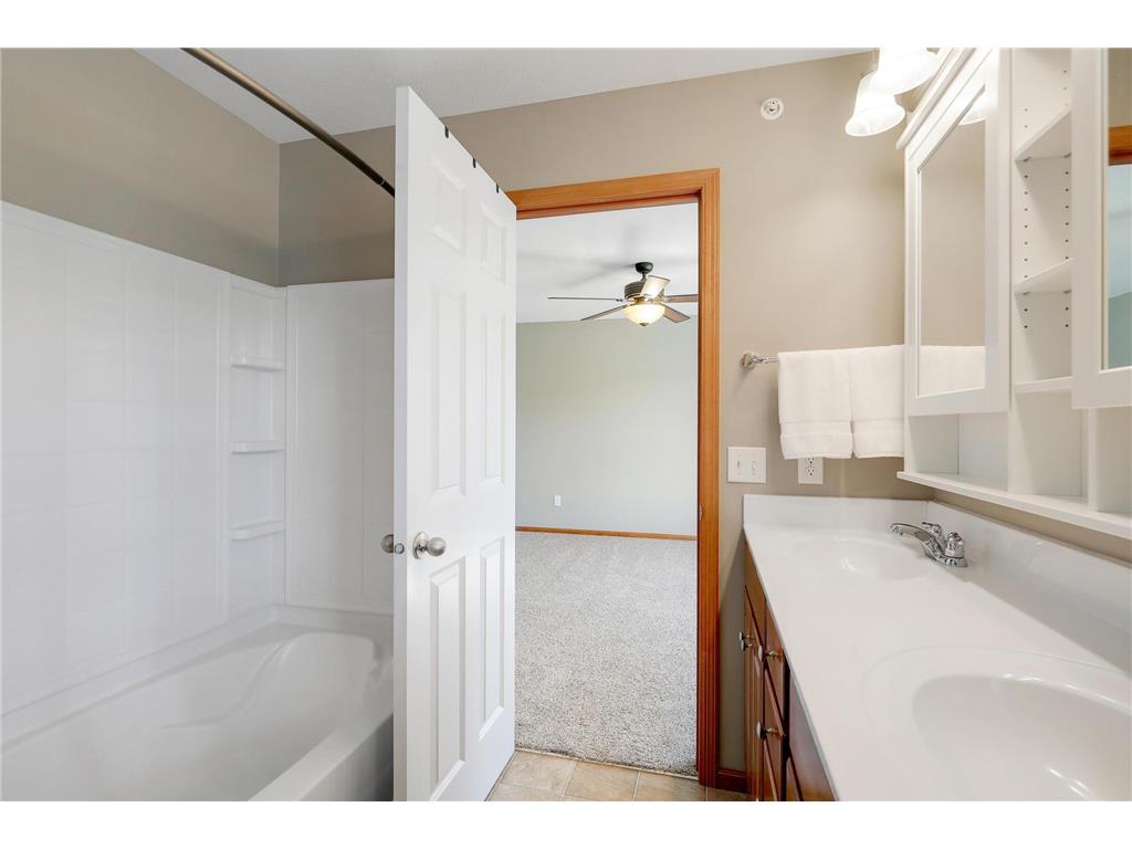 1601 Sumac Circle #A Carver MN 55315 7061898 image29