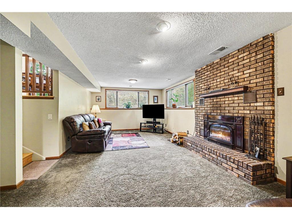 16011 3rd Street N Lakeland MN 55043 7076866 image24
