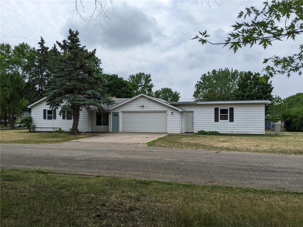 1602 Ash Street Alexandria MN 56308 6390398 image1