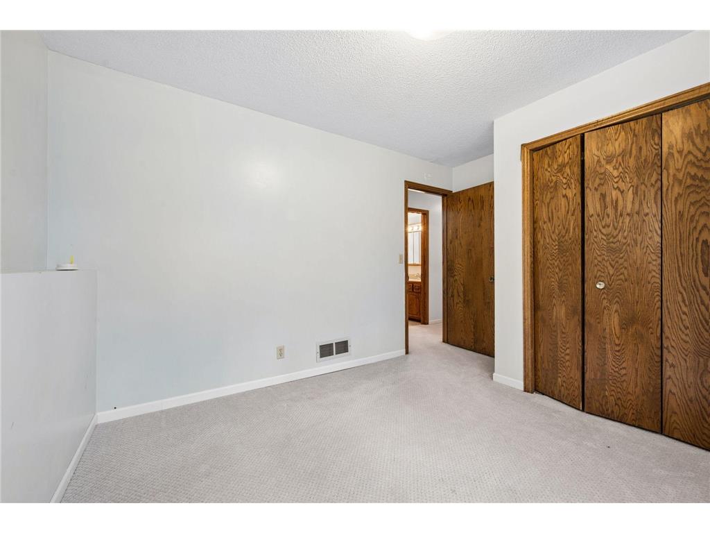 1602 Daisy Court New Brighton MN 55112 - Long Lake 7078548 image31