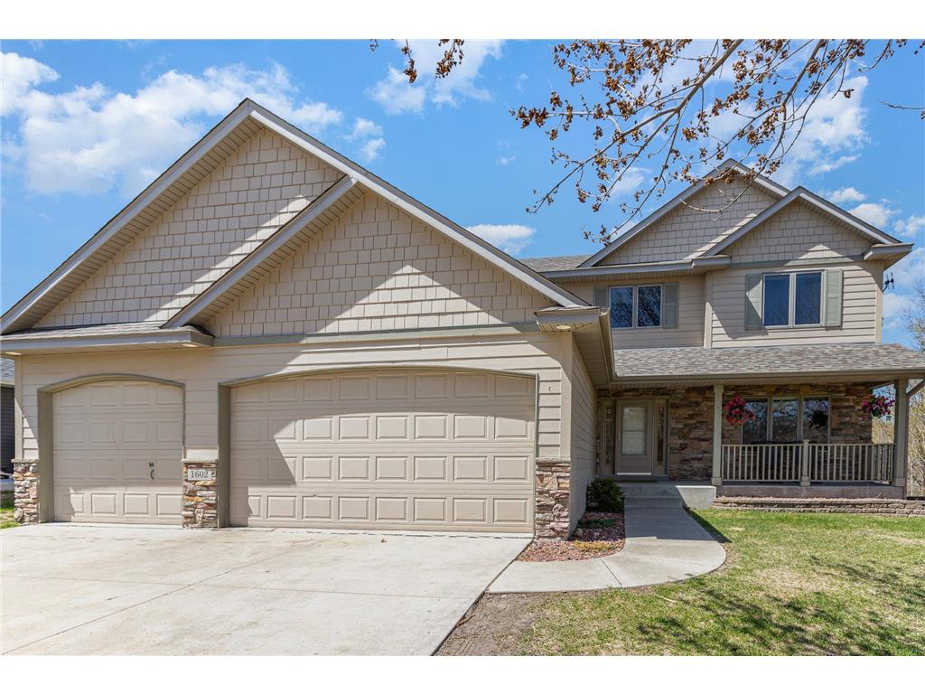 1602 English Avenue NW New Prague MN 56071 6362403 image1