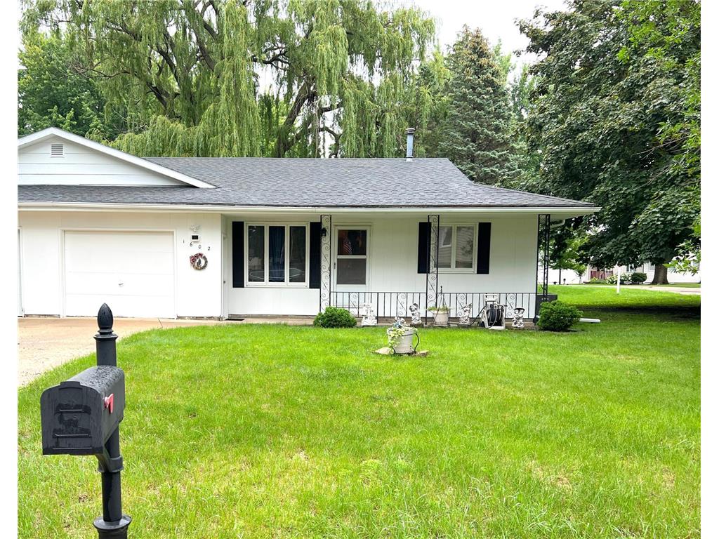 1602 Gateway Drive Albert Lea MN 56007 6563474 image1