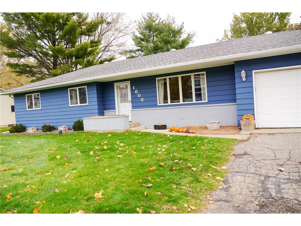 1602 N Oak Street Lake City MN 55041 6457316 image1