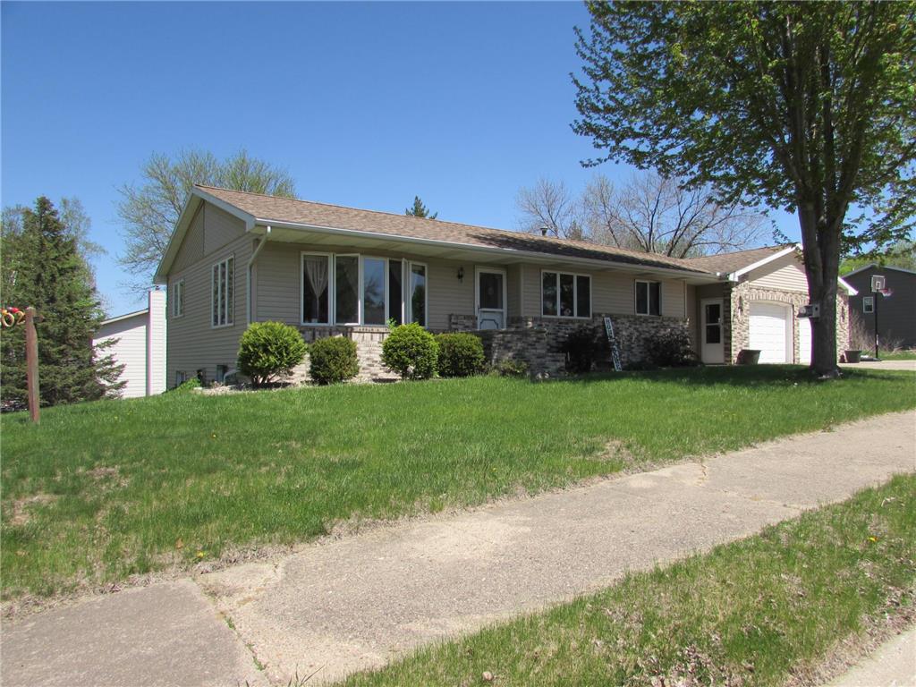 1602 N Park Street Fairmont MN 56031 6717576 image1