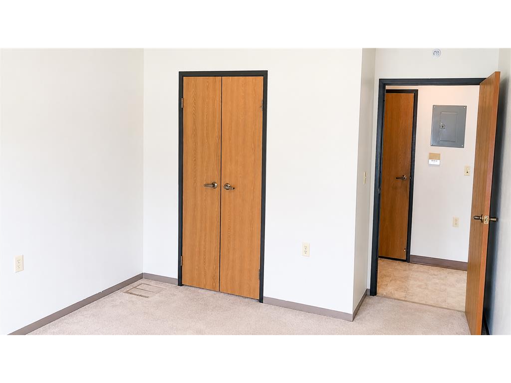 1602 Pioneer Court Thief River Falls MN 56701 7074006 image2