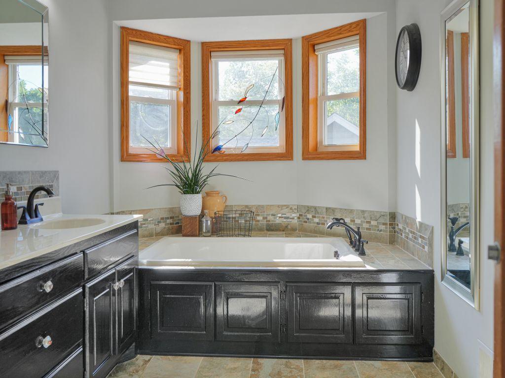 1602 Woodstone Drive Victoria MN 55386 7094036 image16