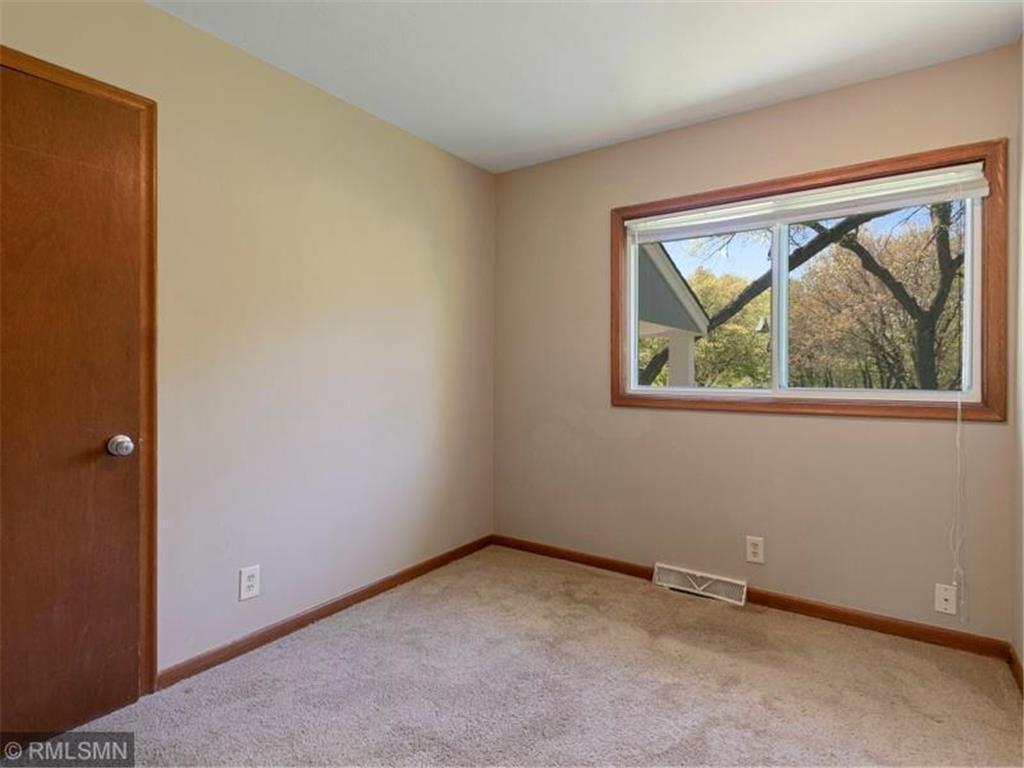 16020 Temple Drive Minnetonka MN 55345 7084305 image8