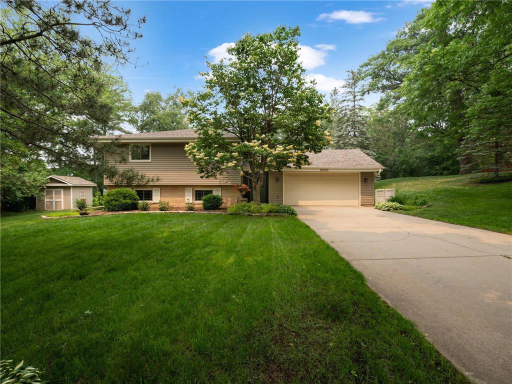 16020 Temple Lane, MN, 55345 MLS 6387806 Edina Realty