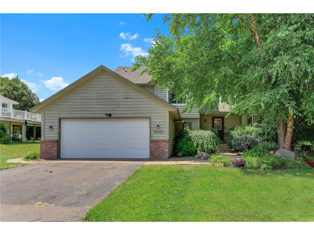 16025 Grove Trail Lakeville MN 55044 7115601 image1