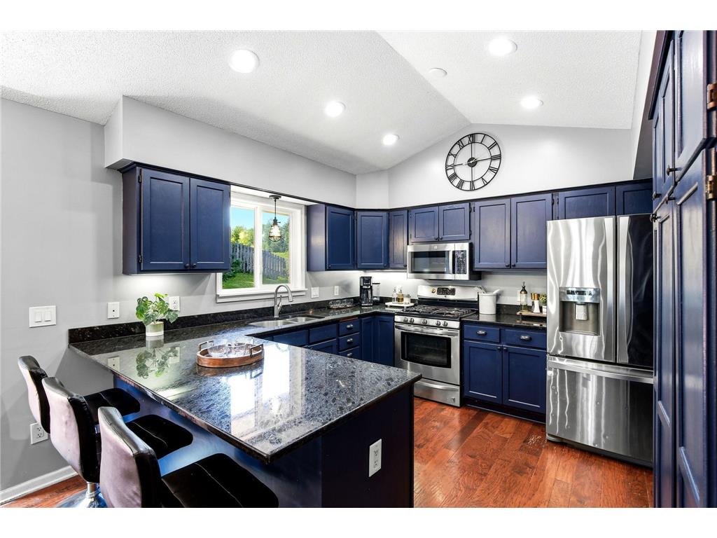 16025 Grove Trail Lakeville MN 55044 7115601 image3