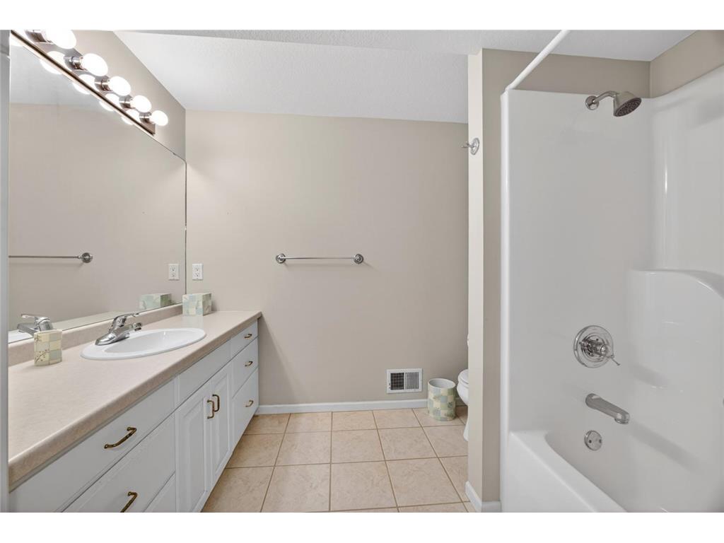 1603 16th Avenue SW Austin MN 55912 7024962 image25