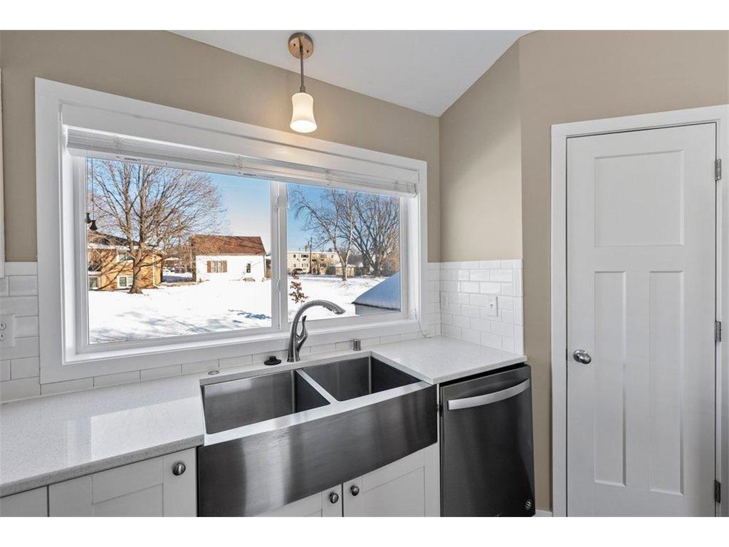 1603 Albemarle Street Saint Paul MN 55117 7025453 image10