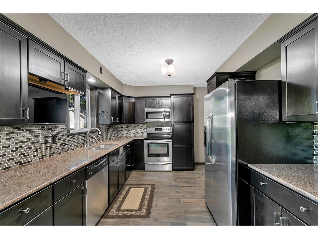 1603 Chandler Avenue N Glencoe MN 55336 6527067 image1