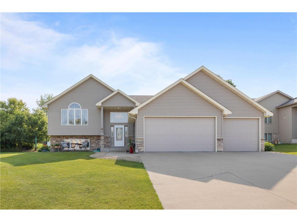 1603 English Avenue NW New Prague MN 56071 6574204 image1