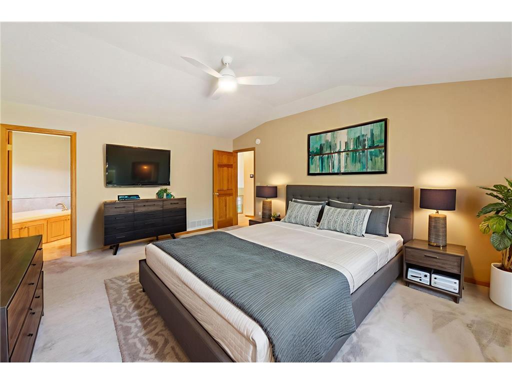 1603 Mary Street N Maplewood MN 55119 6806210 image10