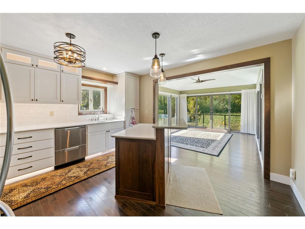 1603 Mary Street N Maplewood MN 55119 6806210 image3