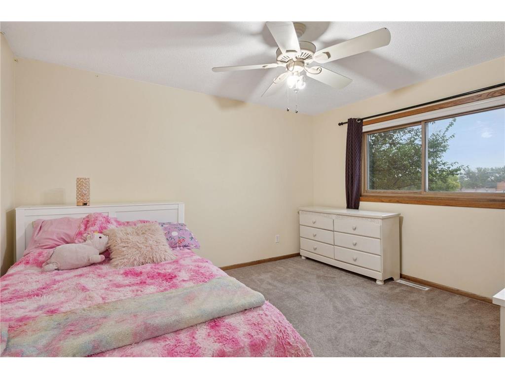 1603 Raindrop Drive Eagan MN 55121 7007009 image24