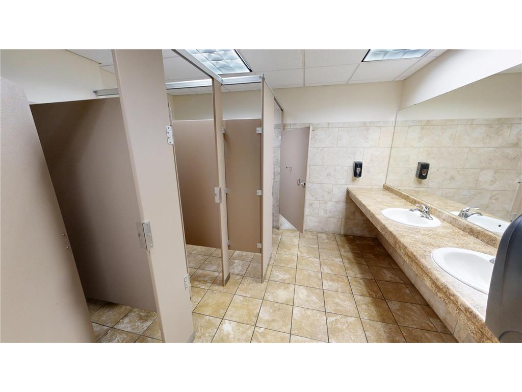 1604 1st Street S Willmar MN 56201 6765957 image24