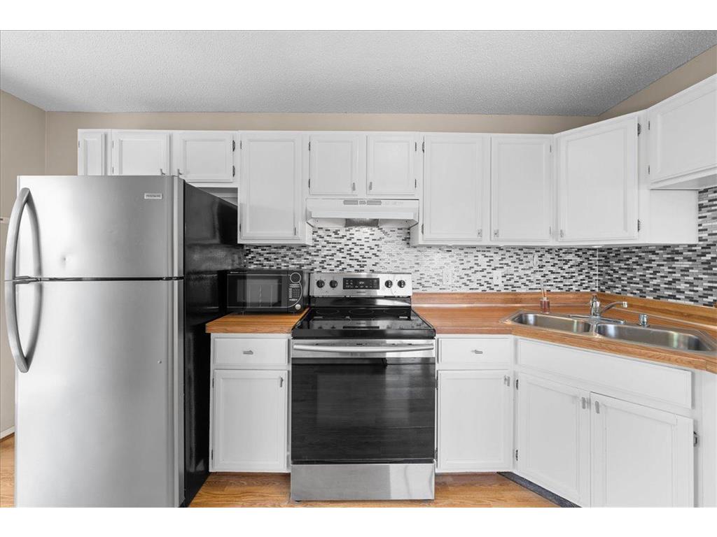 1604 Helmo Avenue N Oakdale MN 55128 7089679 image12