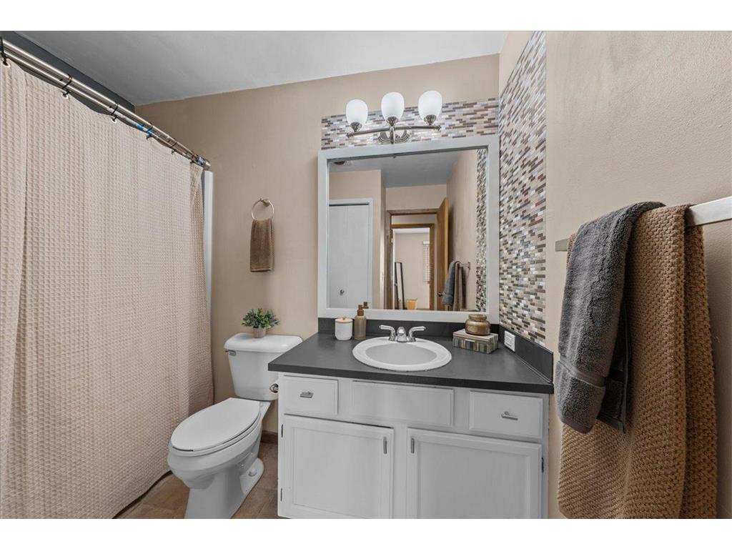 1604 Helmo Avenue N Oakdale MN 55128 7089679 image16