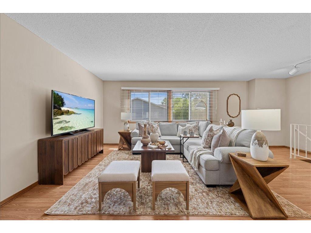1604 Helmo Avenue N Oakdale MN 55128 7089679 image4