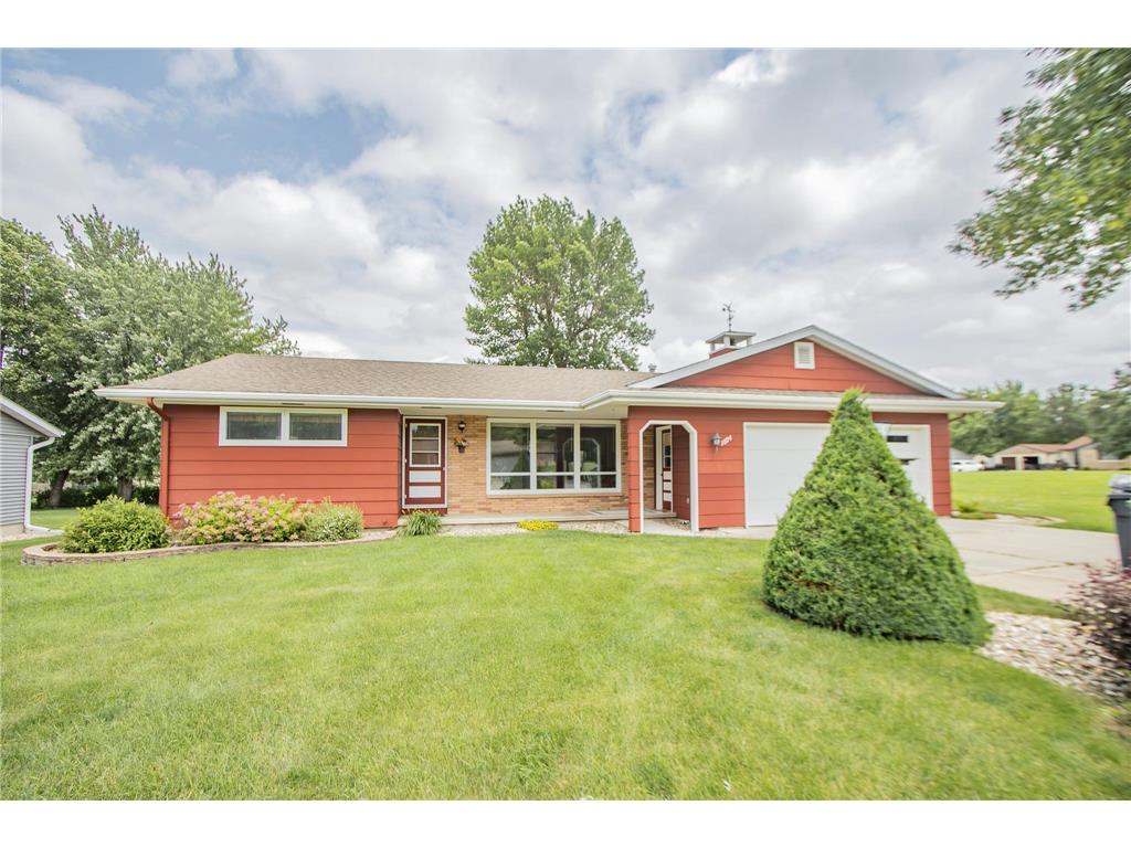 1604 Johnson Lane Worthington MN 56187 6556201 image1