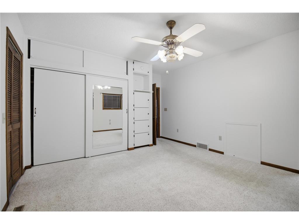 1604 N Cedar Avenue Owatonna MN 55060 7044306 image17