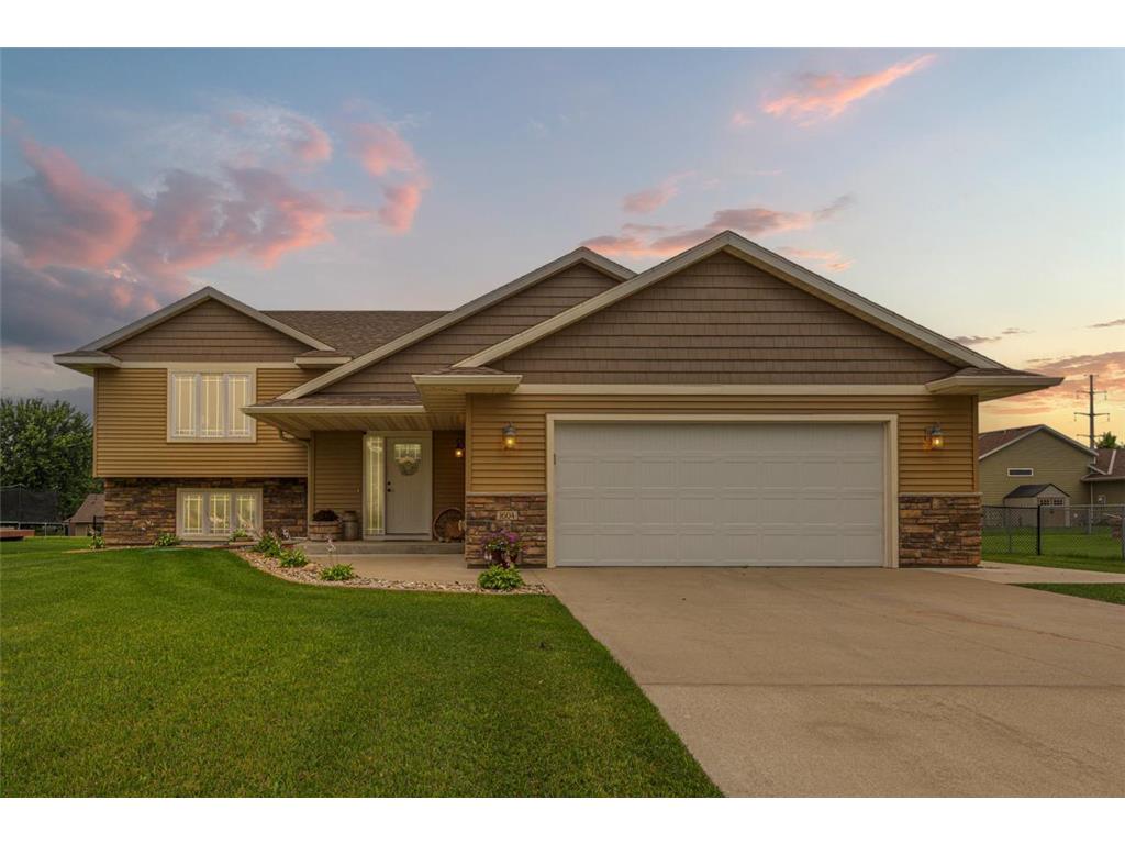 1604 Prairie Avenue SW Faribault MN 55021 7052087 image1