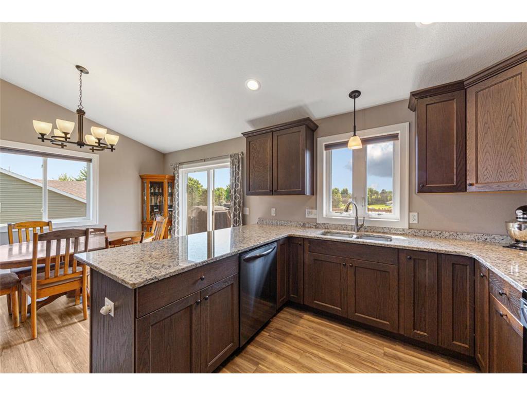1604 Prairie Avenue SW Faribault MN 55021 7052087 image8