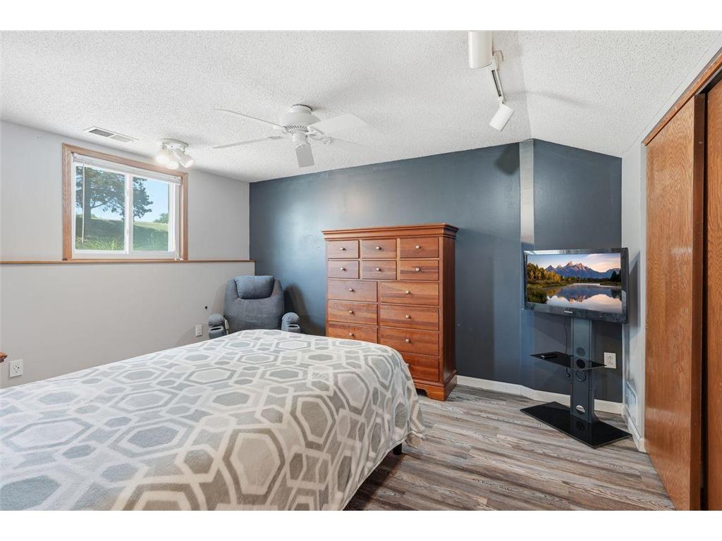 1604 W 131st Street Burnsville MN 55337 7083552 image23