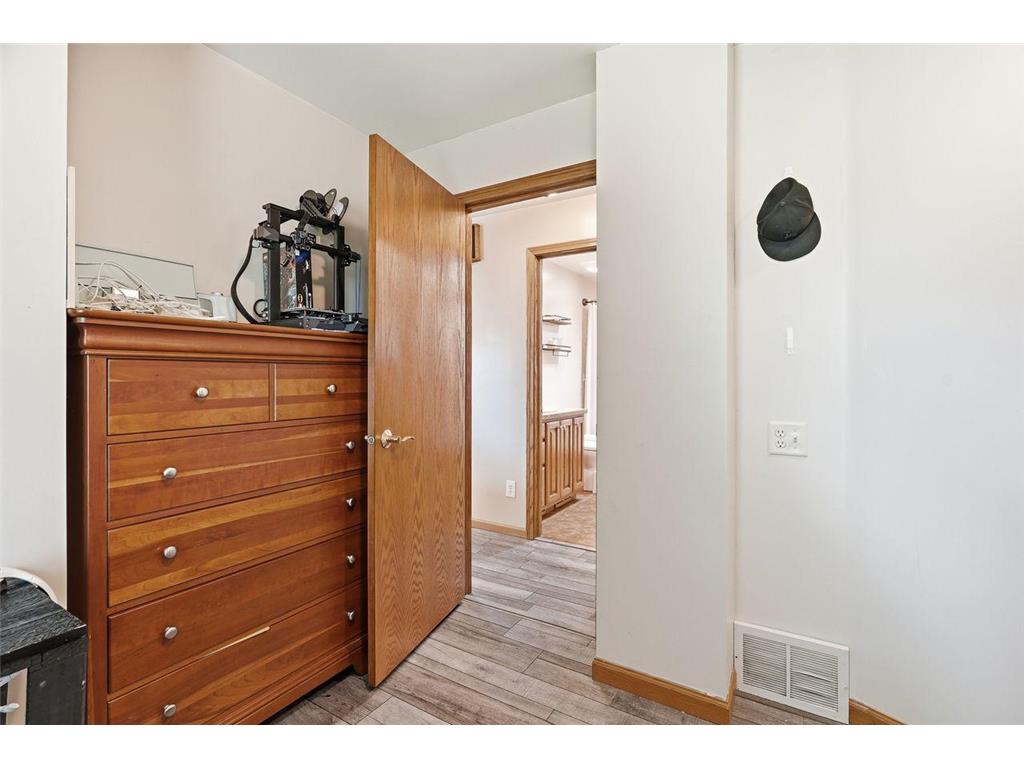 1604 W 131st Street Burnsville MN 55337 7083552 image28